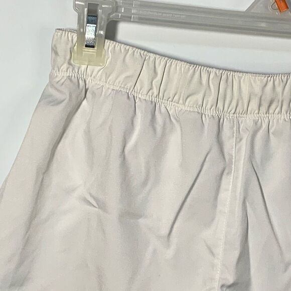 Old Navy Women's Active Stretch Tech Athletic Running Shorts White Small - Picture 3 of 5